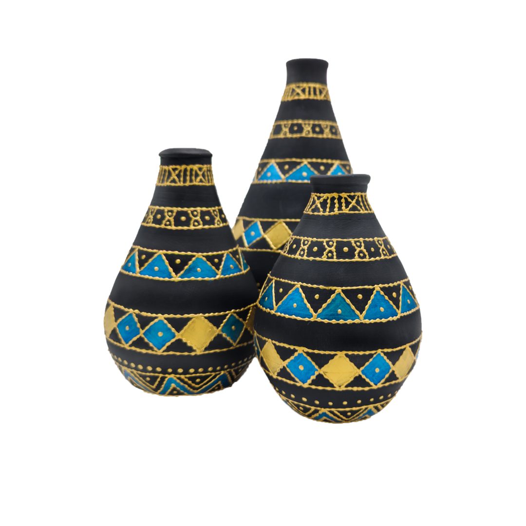 Trio de 3 petits vases en terre cuite